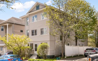 25 Almont Ave, Worcester, MA – $799,000